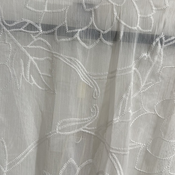 Ivory top - Picture 11 of 11